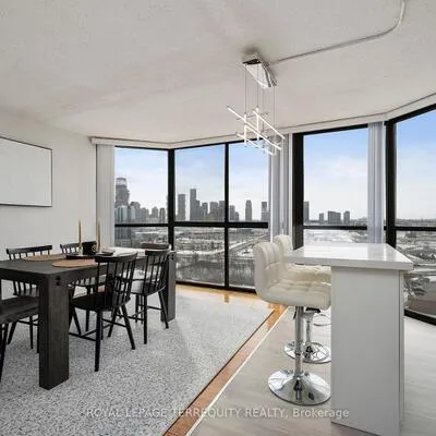 4235,&nbsp;Sherwoodtowne, City Centre, Mississauga