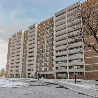 3120,&nbsp;Kirwin, Cooksville, Mississauga