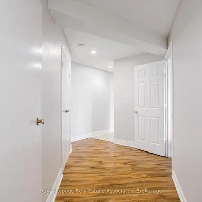 3650,&nbsp;Kaneff, Mississauga Valleys, Mississauga