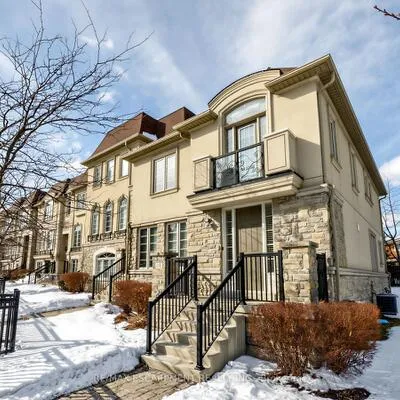 131, Robert Speck, City Centre, Mississauga