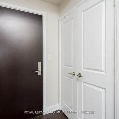60,&nbsp;Absolute, City Centre, Mississauga