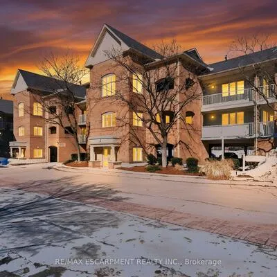 109,&nbsp;Bristol, Hurontario, Mississauga