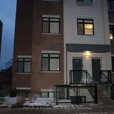 1070,&nbsp;Douglas McCurdy, Lakeview, Mississauga