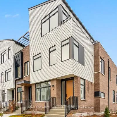 20,&nbsp;Lou Parsons, Port Credit, Mississauga