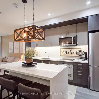 1575,&nbsp;Lakeshore, Clarkson, Mississauga