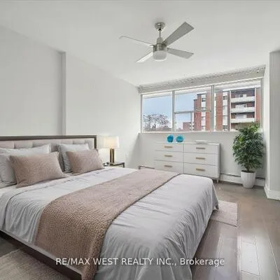 1624,&nbsp;Bloor, Applewood, Mississauga