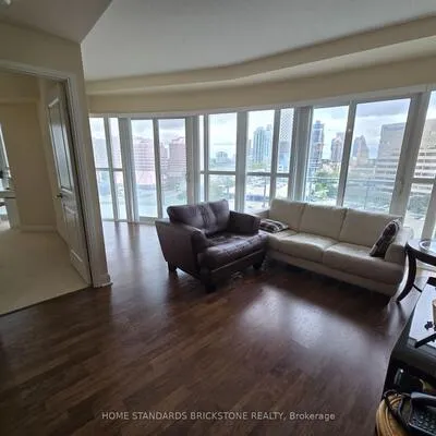 50,&nbsp;Absolute, City Centre, Mississauga