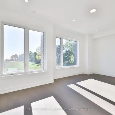 60,&nbsp;Lou Parsons Way, Port Credit, Mississauga