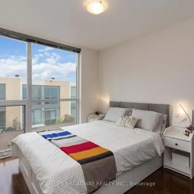 90, Little Creek, Hurontario, Mississauga