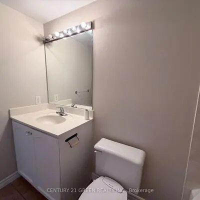 200,&nbsp;Burnhamthorpe, City Centre, Mississauga
