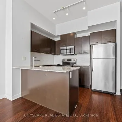360,&nbsp;Square One, City Centre, Mississauga