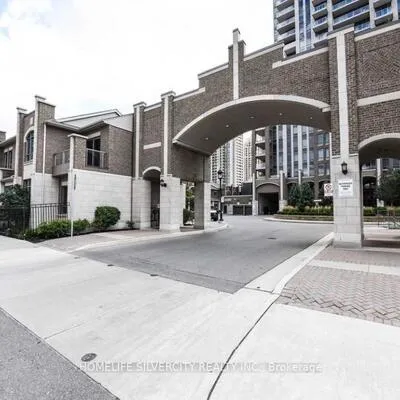 388,&nbsp;Prince of Wales, City Centre, Mississauga