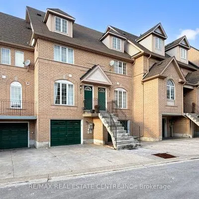 80, Strathaven, Hurontario, Mississauga