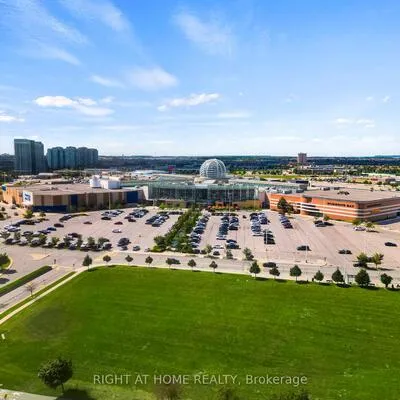 2545,&nbsp;Erin Centre, Central Erin Mills, Mississauga