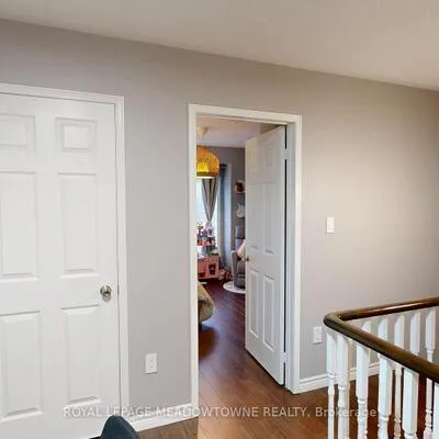 1591,&nbsp;South Parade, East Credit, Mississauga