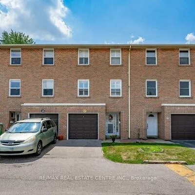 7255,&nbsp;Dooley, Malton, Mississauga