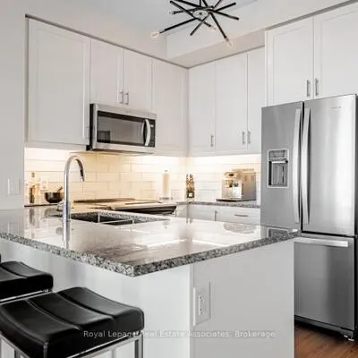657,&nbsp;Cricklewood, Mineola, Mississauga