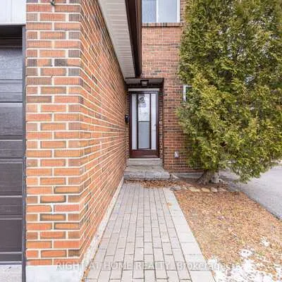 2687, Bromsgrove, Clarkson, Mississauga