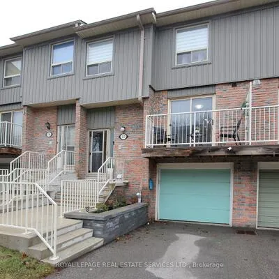 60,&nbsp;Hanson, Fairview, Mississauga