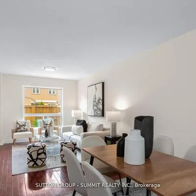 550,&nbsp;Steddick, Hurontario, Mississauga