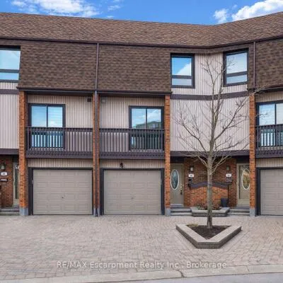 1080,&nbsp;WALDEN, Clarkson, Mississauga