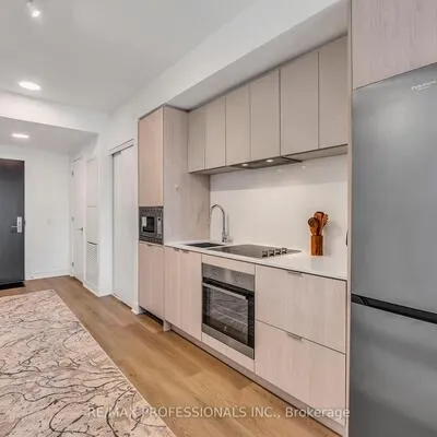 86,&nbsp;Dundas, Cooksville, Mississauga