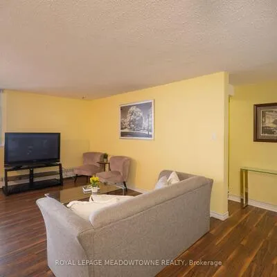 2301,&nbsp;Derry, Meadowvale, Mississauga