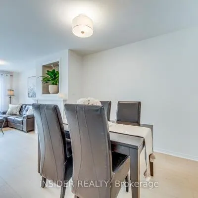 455,&nbsp;Apache, Hurontario, Mississauga