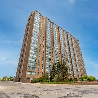 115,&nbsp;Hillcrest, Cooksville, Mississauga