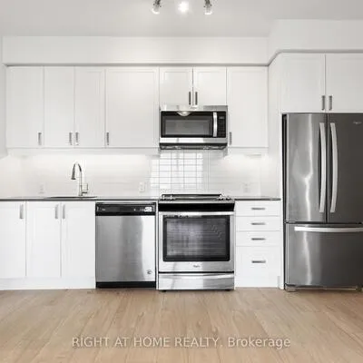 8,&nbsp;Nahani, Hurontario, Mississauga