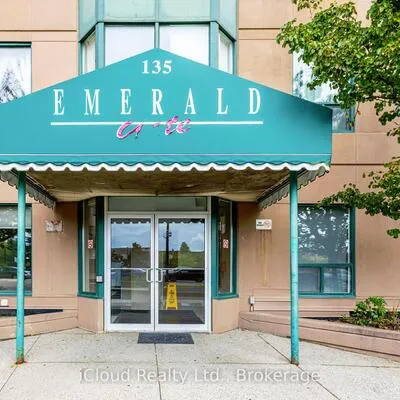 135,&nbsp;Hillcrest, Cooksville, Mississauga