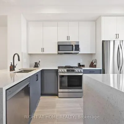 10,&nbsp;Lunar, Streetsville, Mississauga