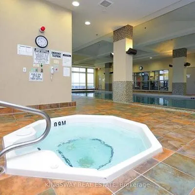 349,&nbsp;Rathburn, City Centre, Mississauga