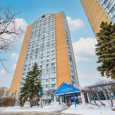 25,&nbsp;Trailwood, Hurontario, Mississauga