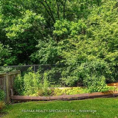 3950,&nbsp;Erin Centre, Churchill Meadows, Mississauga