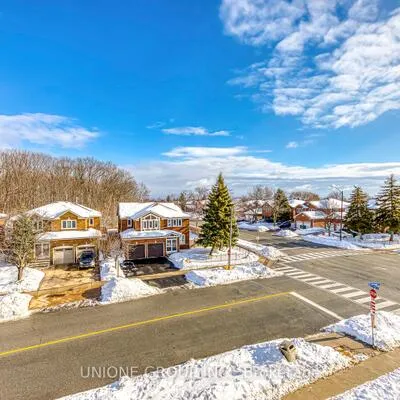 3538,&nbsp;Colonial, Erin Mills, Mississauga