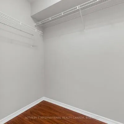325,&nbsp;Webb, City Centre, Mississauga