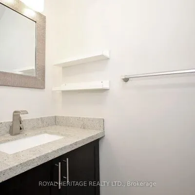 24,&nbsp;Reid, Streetsville, Mississauga