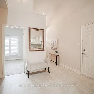 1010,&nbsp;Cristina, Clarkson, Mississauga