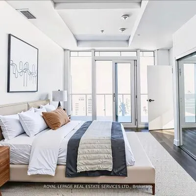 3900,&nbsp;Confederation, City Centre, Mississauga