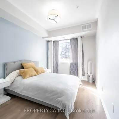 570,&nbsp;Lolita, Mississauga Valleys, Mississauga