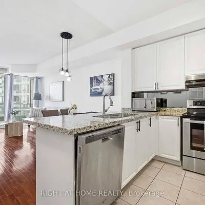 1,&nbsp;Elm, City Centre, Mississauga