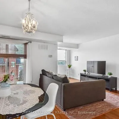 32,&nbsp;Tannery, Streetsville, Mississauga
