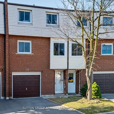 3175,&nbsp;Kirwin, Cooksville, Mississauga