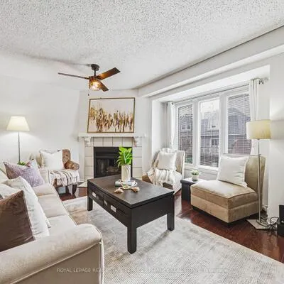 3140,&nbsp;Fifth, Erin Mills, Mississauga