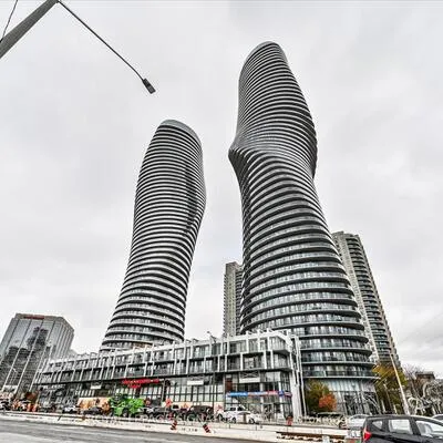 60,&nbsp;Absolute, Hurontario, Mississauga