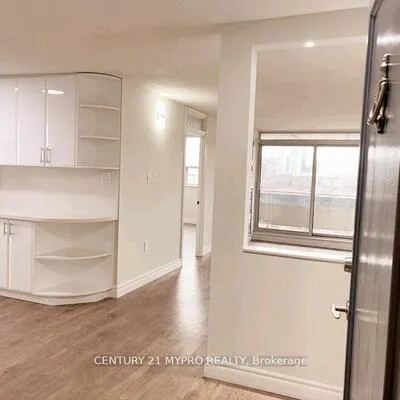 355,&nbsp;Rathburn, Rathwood, Mississauga