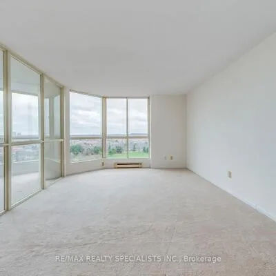 55,&nbsp;Kingsbridge Garden, Hurontario, Mississauga