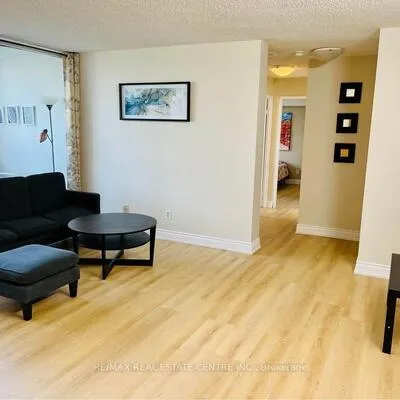3700,&nbsp;Kaneff, Mississauga Valleys, Mississauga