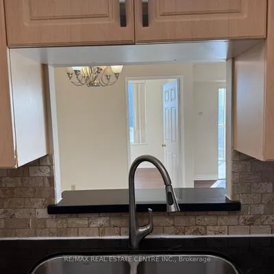 285,&nbsp;Enfield, City Centre, Mississauga